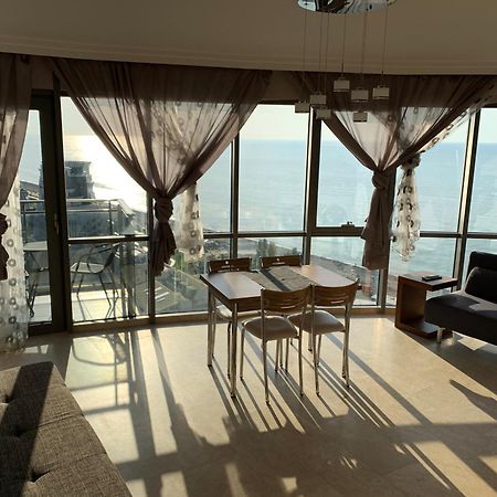 Orbi Sea Towers Apart Hotel Batumi Exterior photo